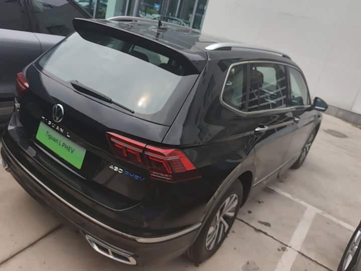 Volkswagen Tiguan L Hybrid, 2025 — фото 3 из 9