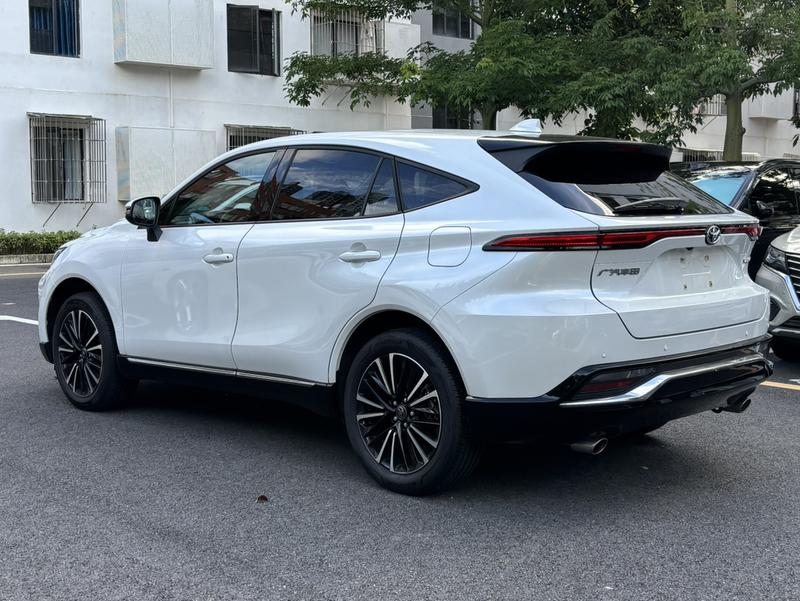 Toyota Venza, 2023 — фото 4 из 12