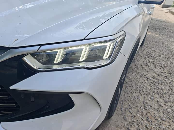 BYD Song Pro Hybrid, 2024 — фото 5 из 9