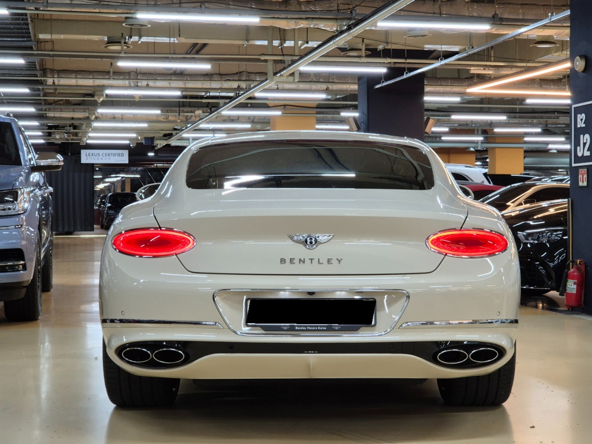 Bentley Continental GT, 2022 — фото 4 из 12
