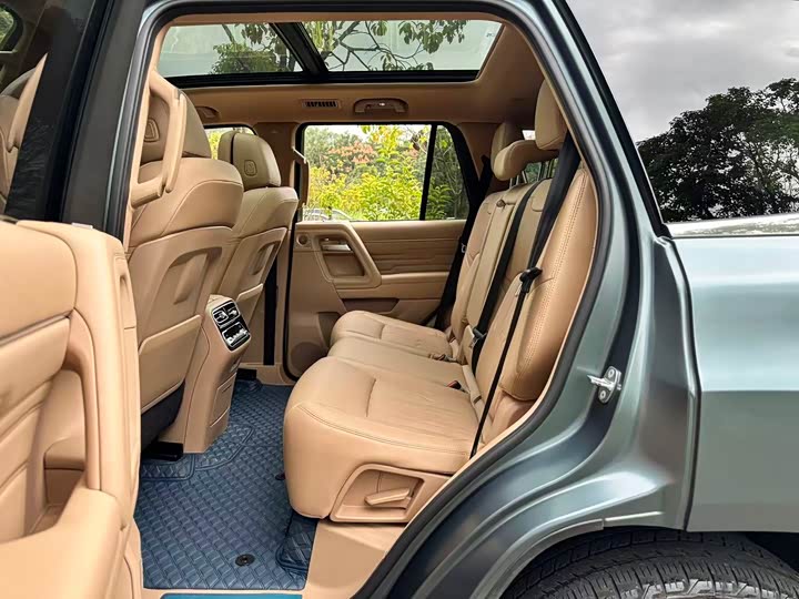 BAIC Beijing BJ60 Hybrid, 2024 — фото 8 из 9