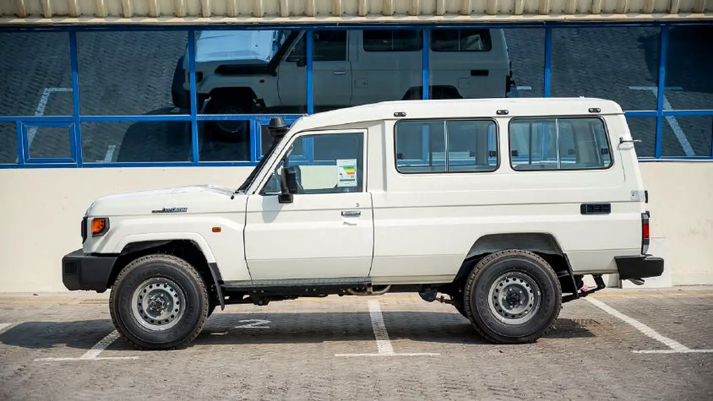 Toyota Land Cruiser 70 Series, 2026 — фото 3 из 10