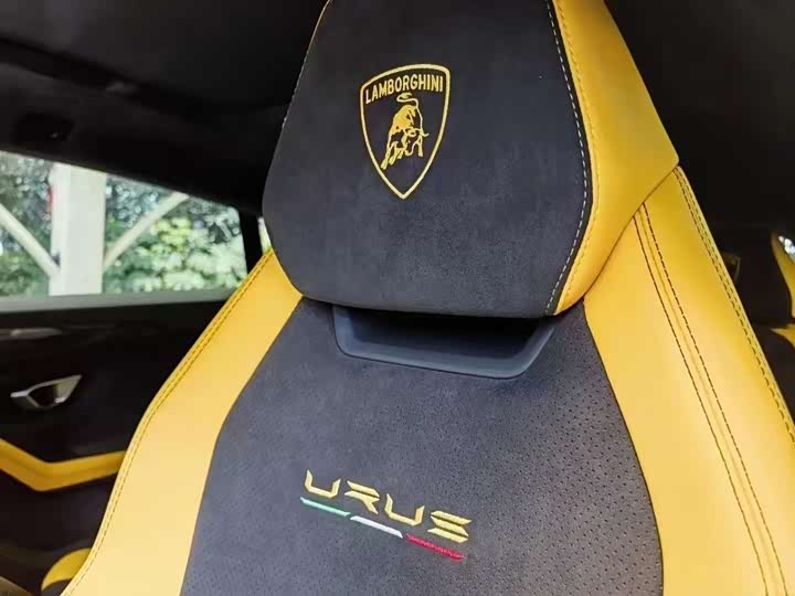 Lamborghini Urus, 2022 — фото 5 из 5