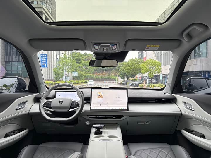 Changan UNI-Z Hybrid, 2024 — фото 8 из 9