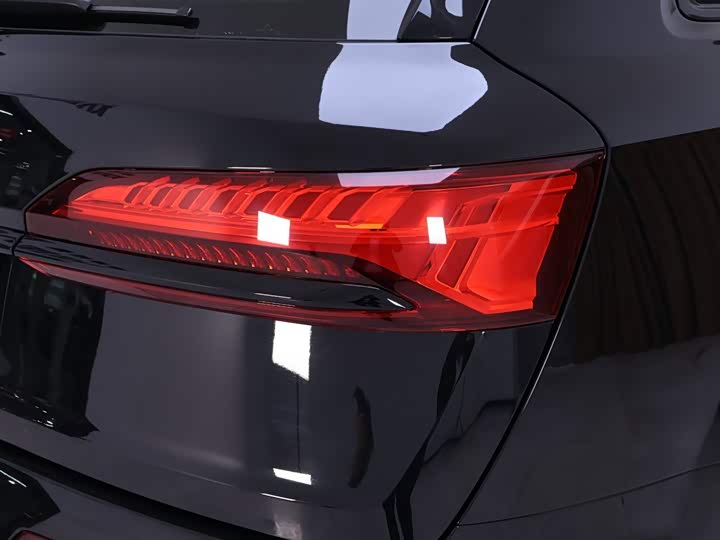 Audi Q7, 2025 — фото 9 из 9