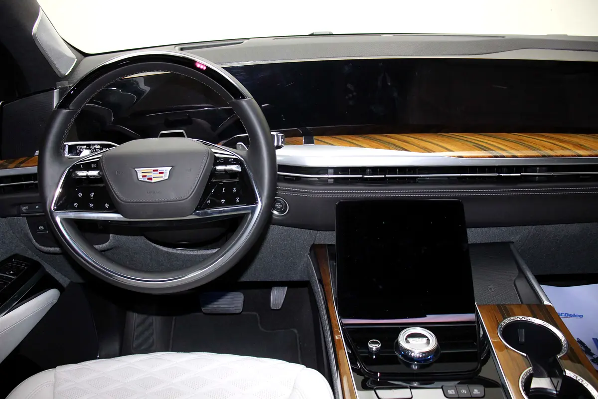 Cadillac Escalade, 2025 — фото 7 из 10