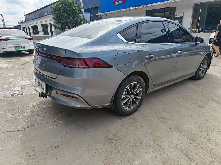 BYD Qin Plus, 2024 — фото 6 из 9