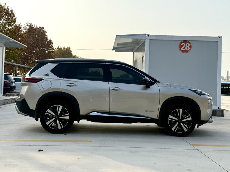 Nissan X-Trail, 2023 — фото 8 из 12