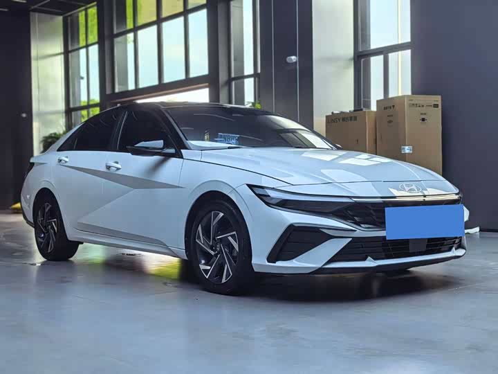 Hyundai Elantra N line, 2023 — фото 3 из 9