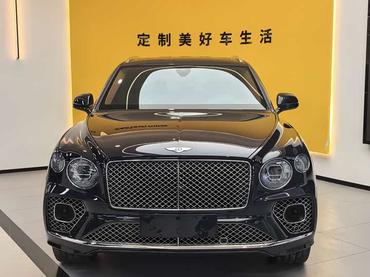 Bentley Bentayga, 2022 — фото 2 из 12