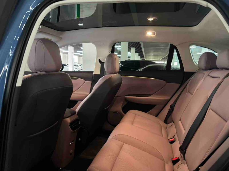 Hongqi EHS5 (Tiangong 06), 2025 — фото 8 из 9