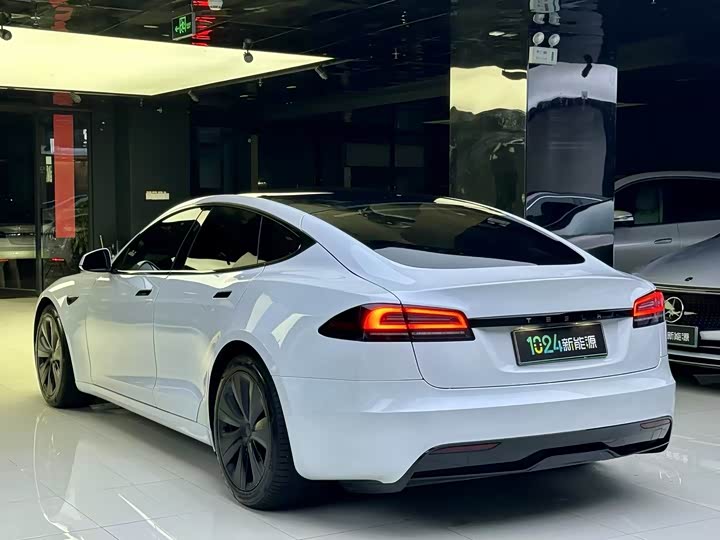 Tesla Model S, 2023 — фото 6 из 9