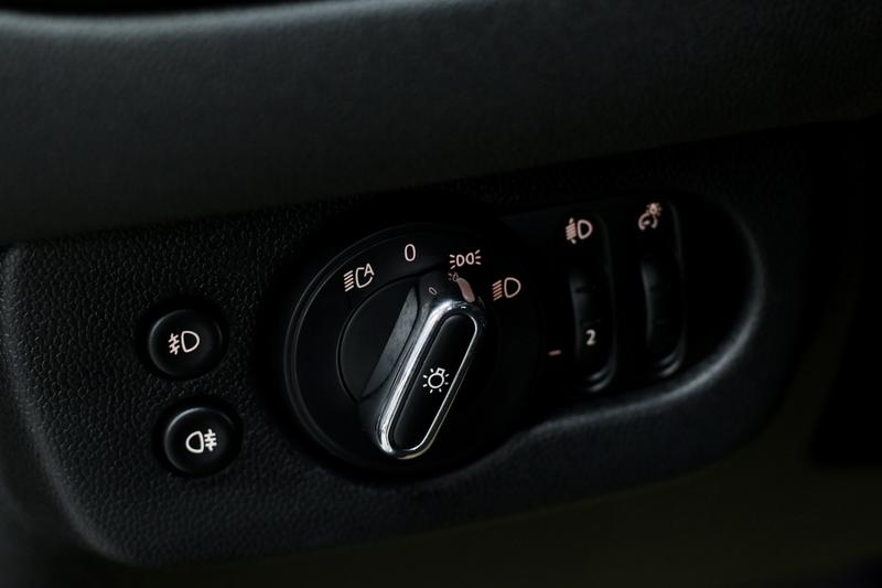 Mini Clubman, 2021 — фото 10 из 12