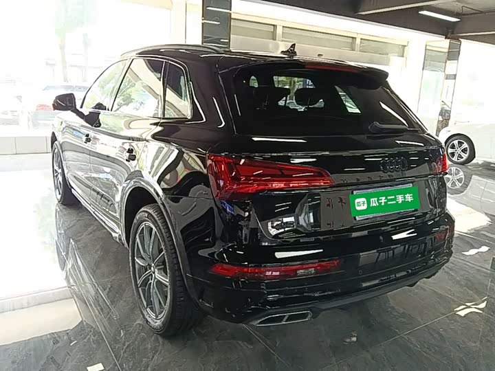 Audi Q5L, 2024 — фото 5 из 9