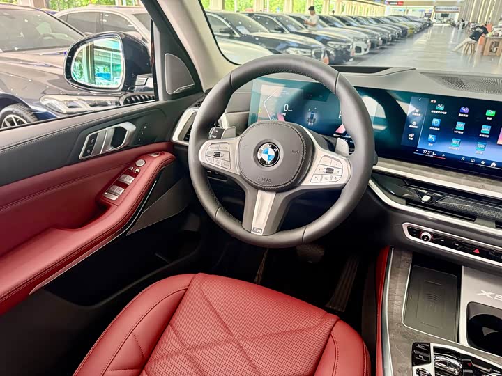 BMW X5, 2025 — фото 8 из 9