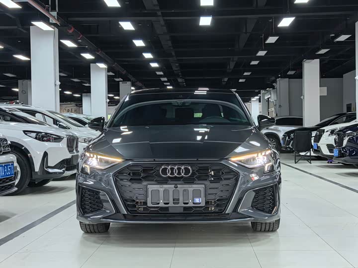 Audi A3, 2023 — фото 2 из 9