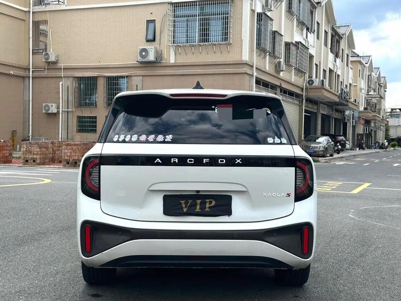 BAIC Arcfox Kaola S, 2025 — фото 6 из 10