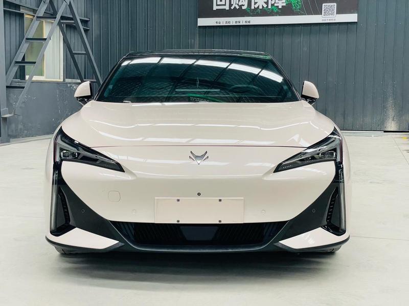 BAIC Arcfox Alpha S5, 2025 — фото 2 из 12