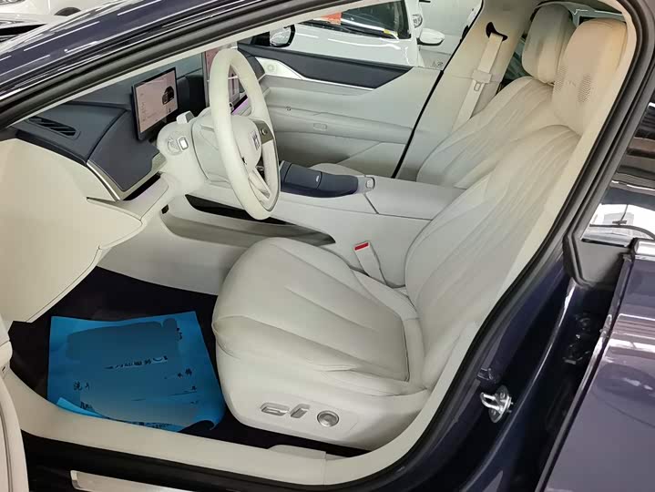 Buick Electra L7, 2025 — фото 9 из 9