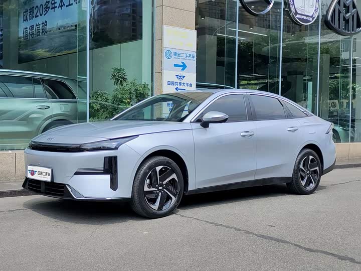 Geely Galaxy L6, 2025 — купить в Иванове под ключ
