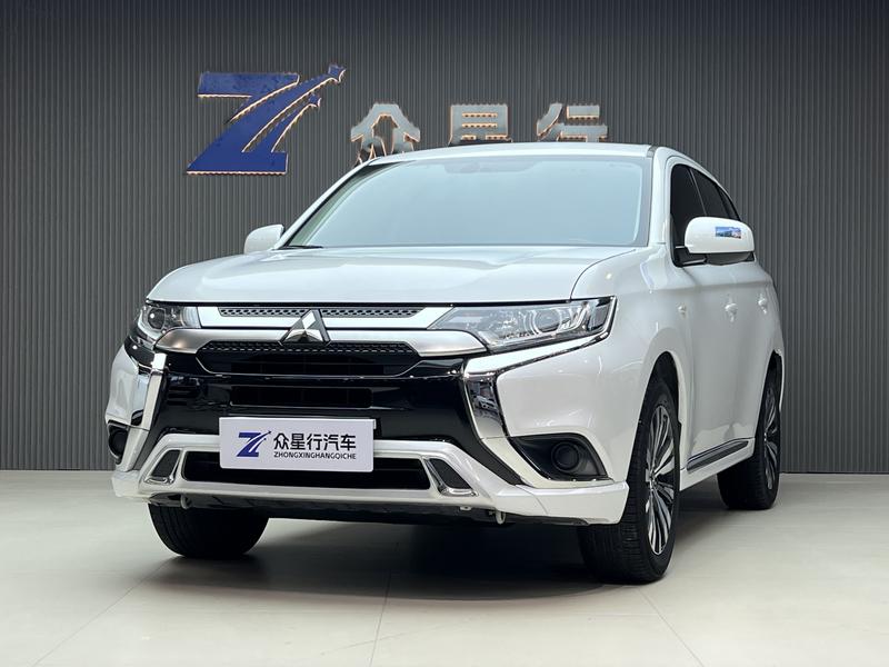 Mitsubishi Outlander, 2023 — купить в Твери под ключ