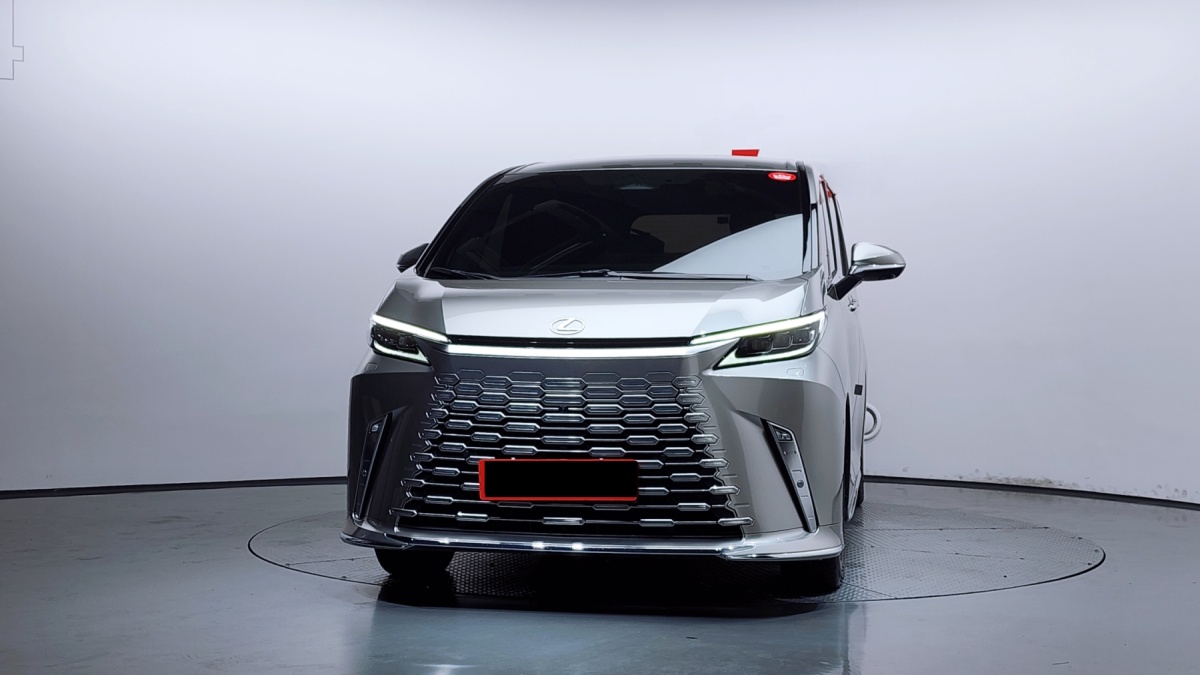 Lexus LM, 2024 — фото 3 из 12