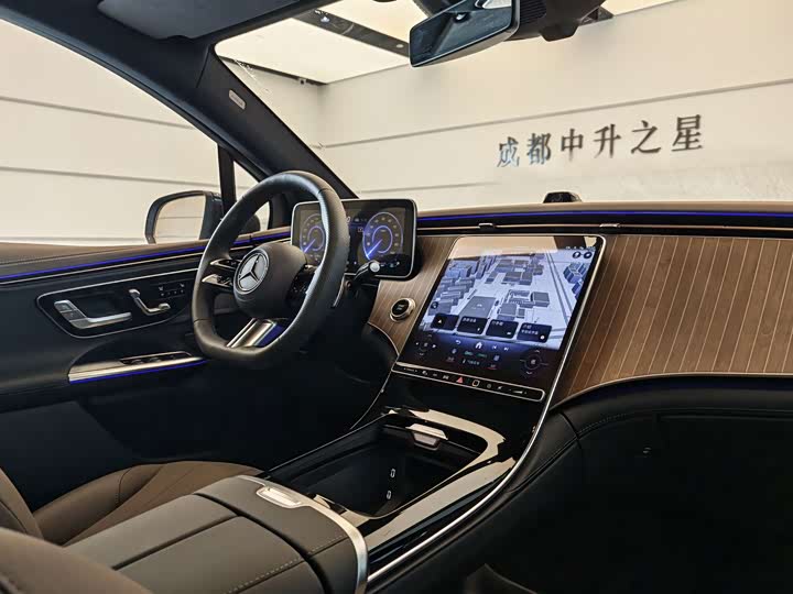 Mercedes-Benz EQE SUV, 2025 — фото 8 из 9