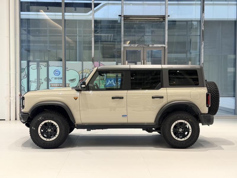 Ford Bronco, 2024 — фото 4 из 12
