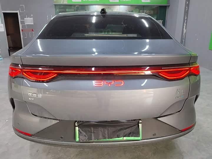BYD Qin L, 2026 — фото 6 из 9