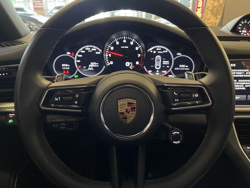 Porsche Panamera, 2023 — фото 7 из 9