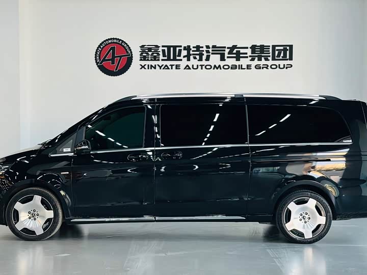 Mercedes-Benz V-Class, 2024 — фото 4 из 9