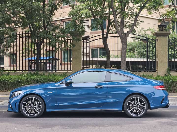 Mercedes-Benz C-Class AMG, 2023 — фото 2 из 9