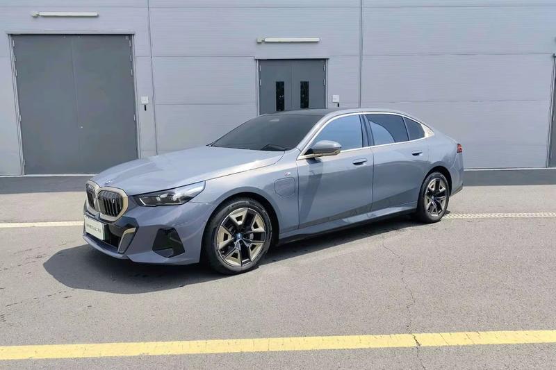 BMW i5, 2025 — купить в Белгороде под ключ