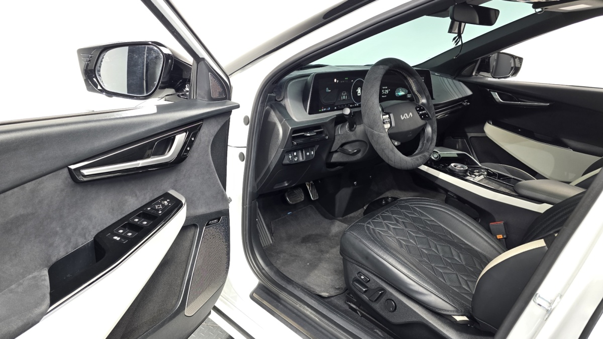 Kia EV6, 2021 — фото 9 из 12