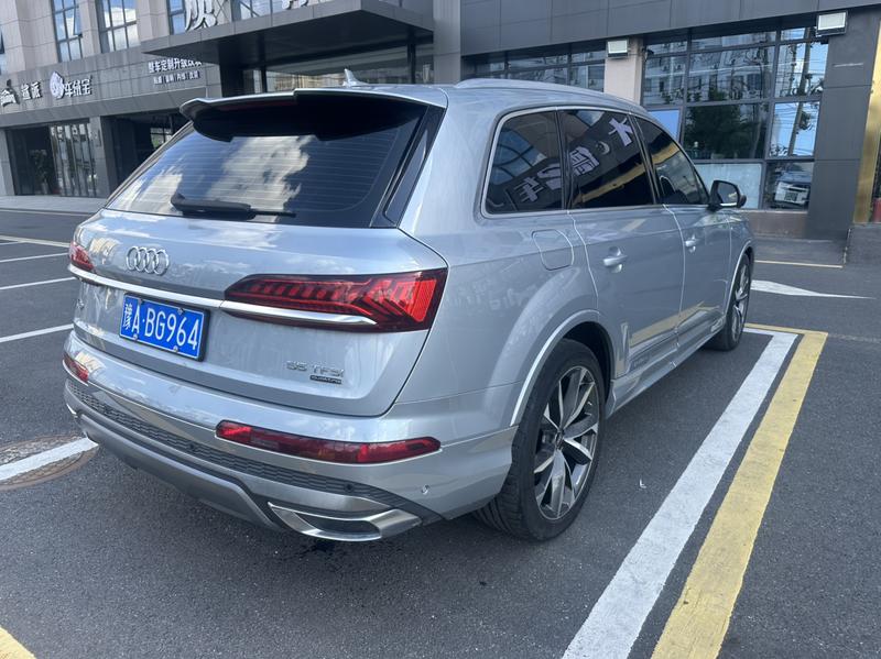 Audi Q7, 2025 — фото 5 из 11