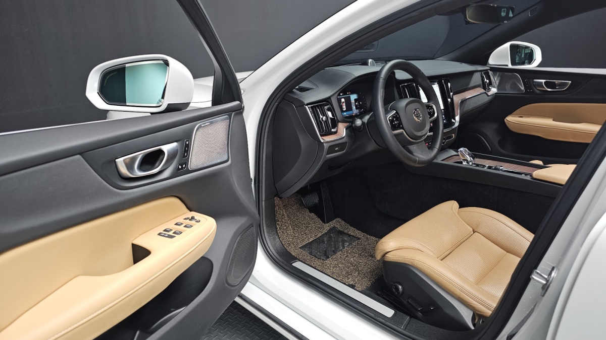 Volvo S60, 2024 — фото 11 из 12