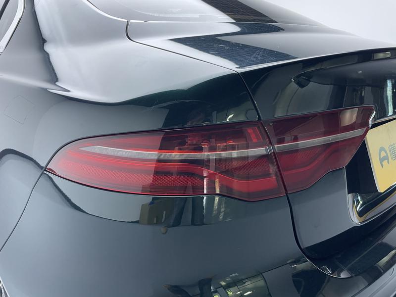 Jaguar XE L, 2023 — фото 10 из 12