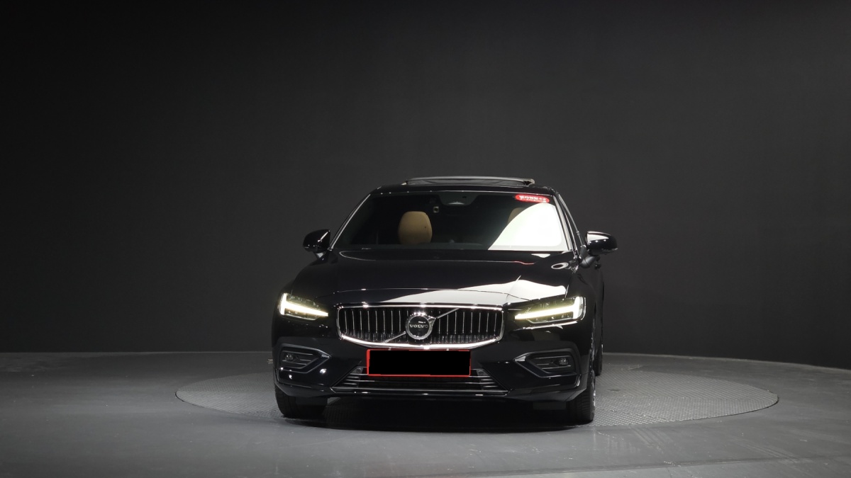 Volvo S60, 2022 — фото 3 из 12