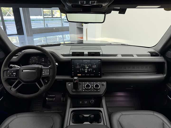 Land Rover Defender, 2022 — фото 9 из 9