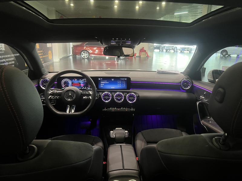 Mercedes-Benz A-Class, 2024 — фото 9 из 12