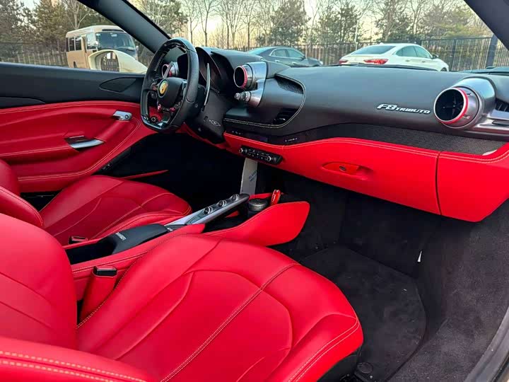 Ferrari F8, 2023 — фото 6 из 7