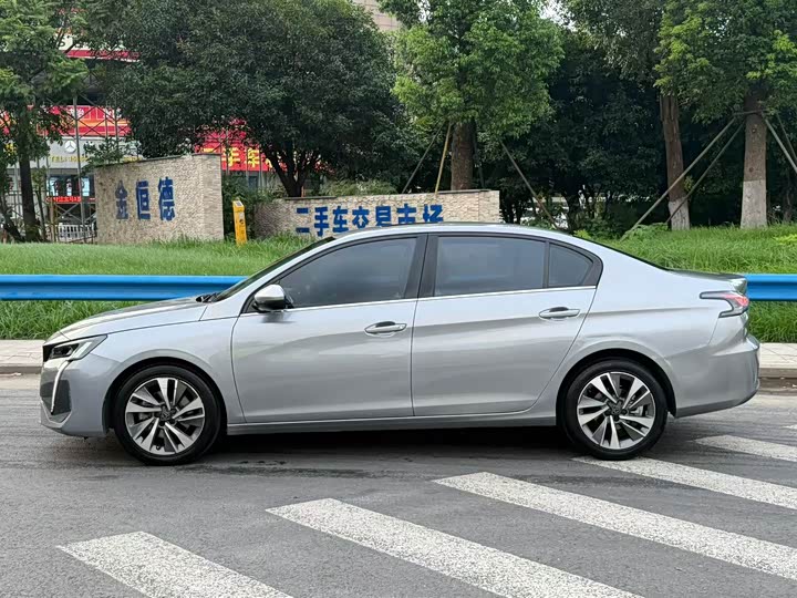 Peugeot 408, 2022 — фото 3 из 9