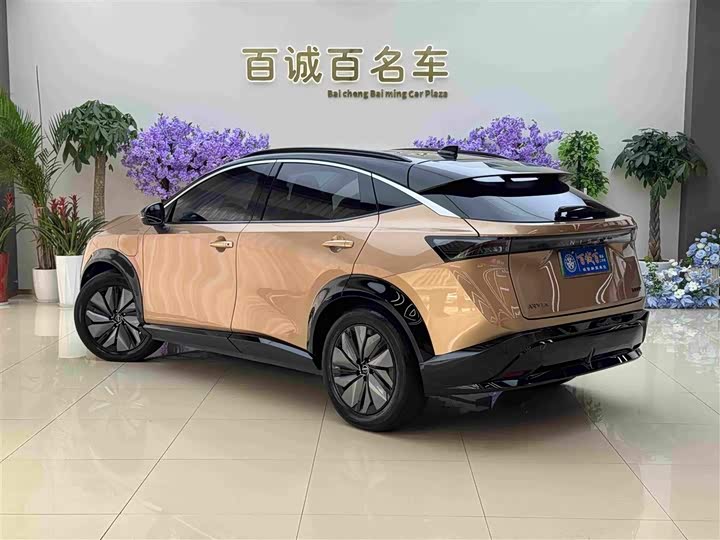 Nissan Ariya EV, 2022 — фото 7 из 9
