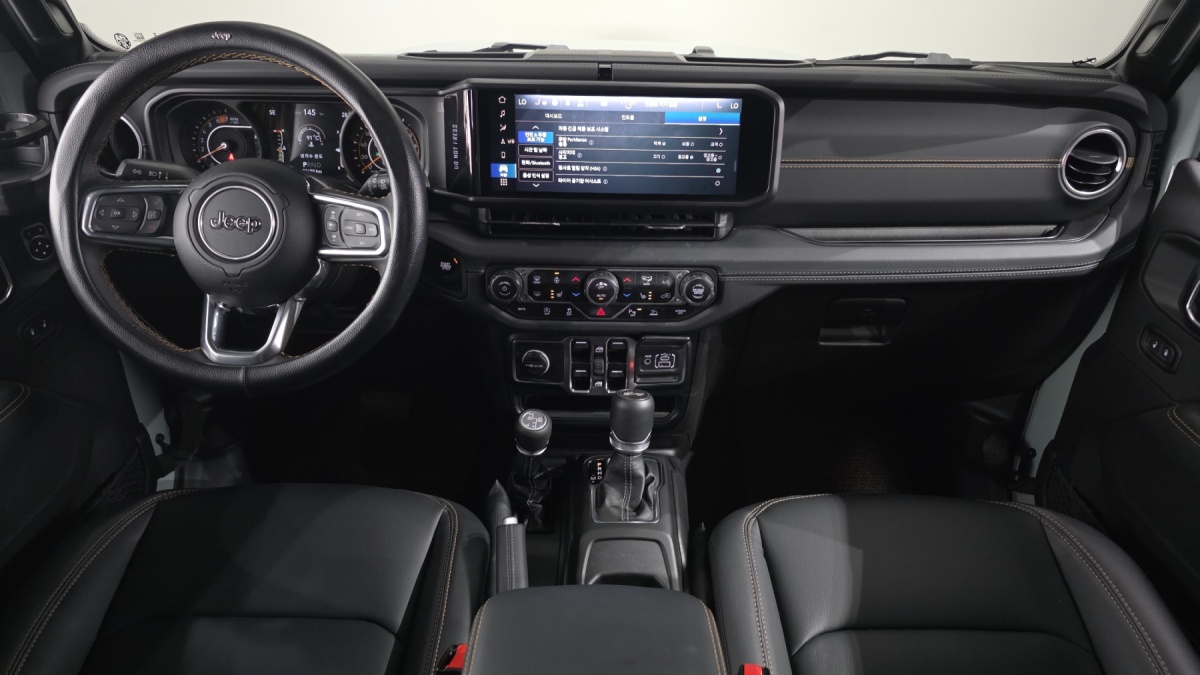 Jeep Wrangler, 2023 — фото 7 из 12