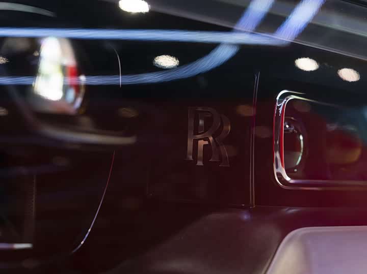 Rolls-Royce Cullinan, 2022 — фото 8 из 9