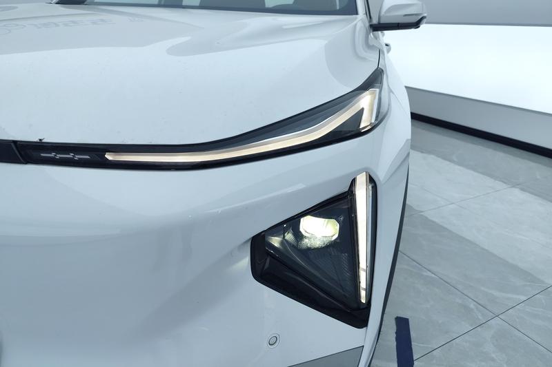 Geely Galaxy L7, 2024 — фото 4 из 12