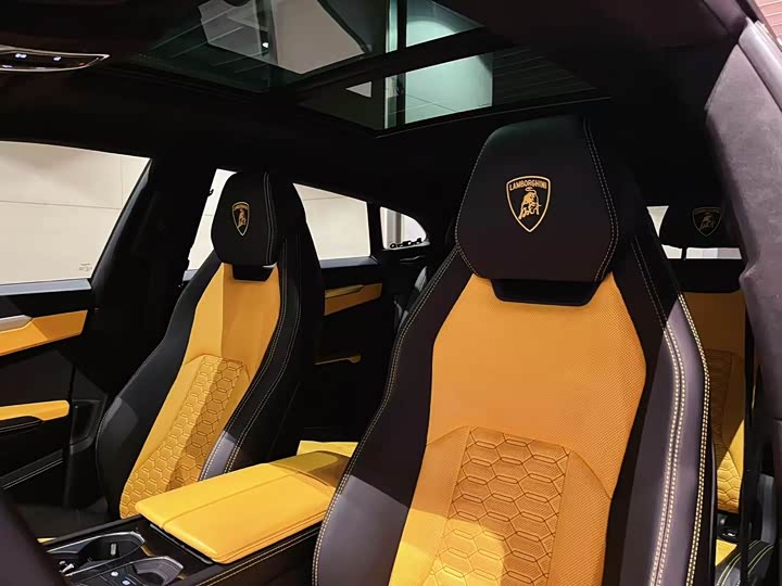 Lamborghini Urus, 2023 — фото 5 из 7