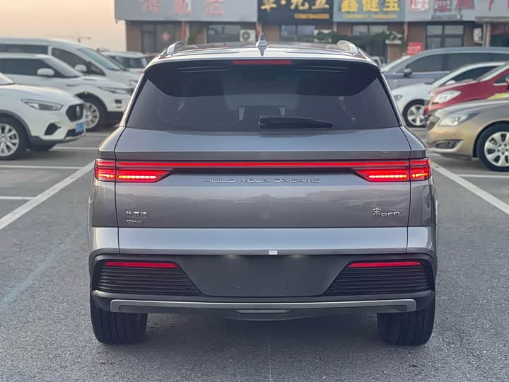 BYD Song Pro Hybrid, 2024 — фото 5 из 9