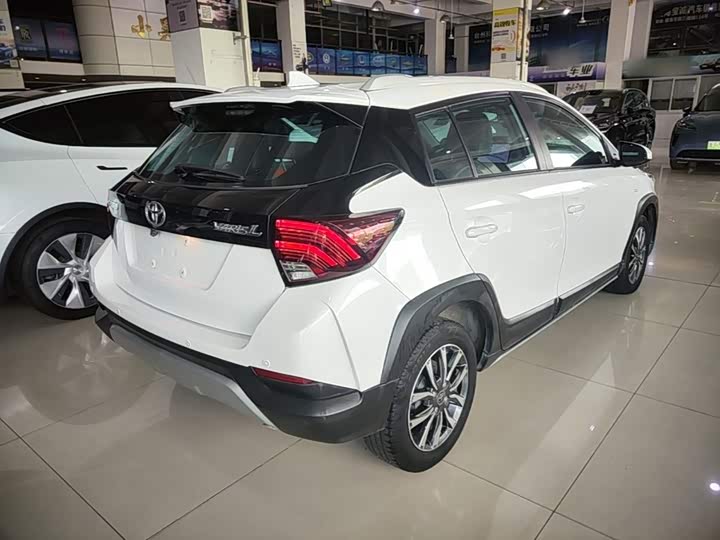 Toyota Yaris L Hatchback, 2021 — фото 7 из 9