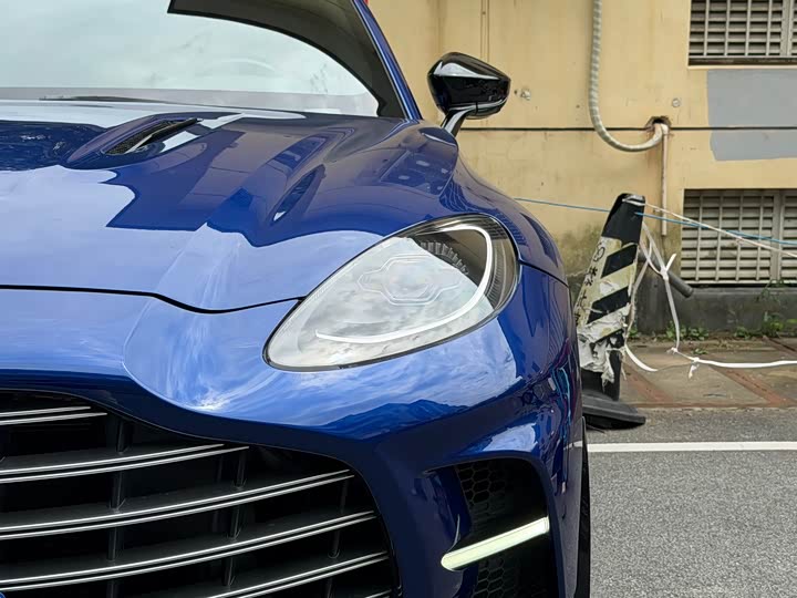 Aston Martin DBX, 2024 — фото 5 из 9